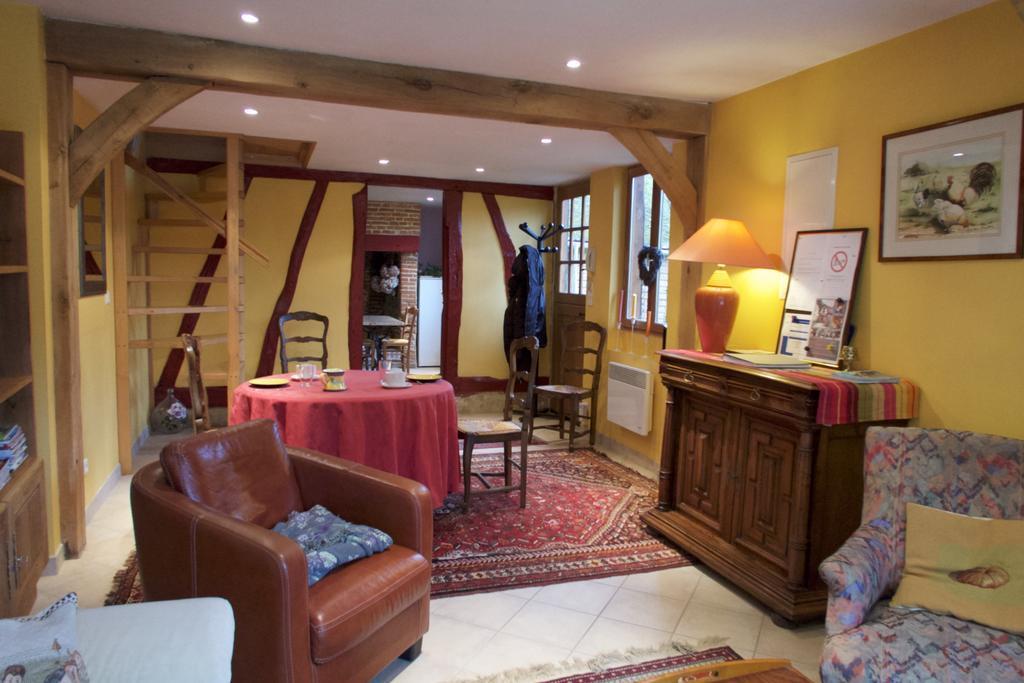 Au Fond Du Jardin Maison D'Hotes Saint-Saëns Esterno foto