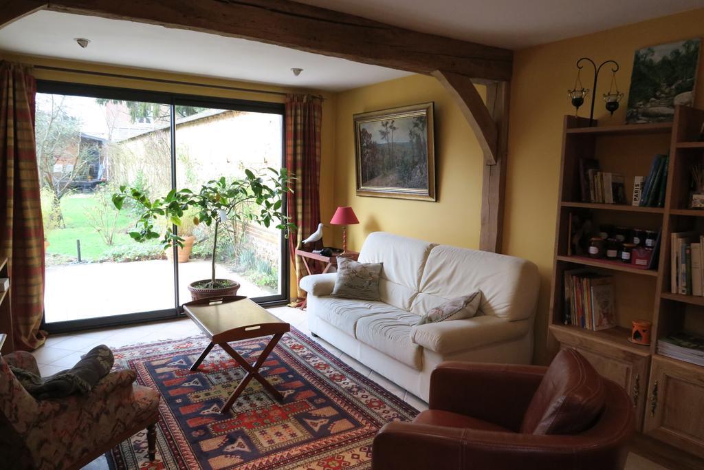 Au Fond Du Jardin Maison D'Hotes Saint-Saëns Esterno foto