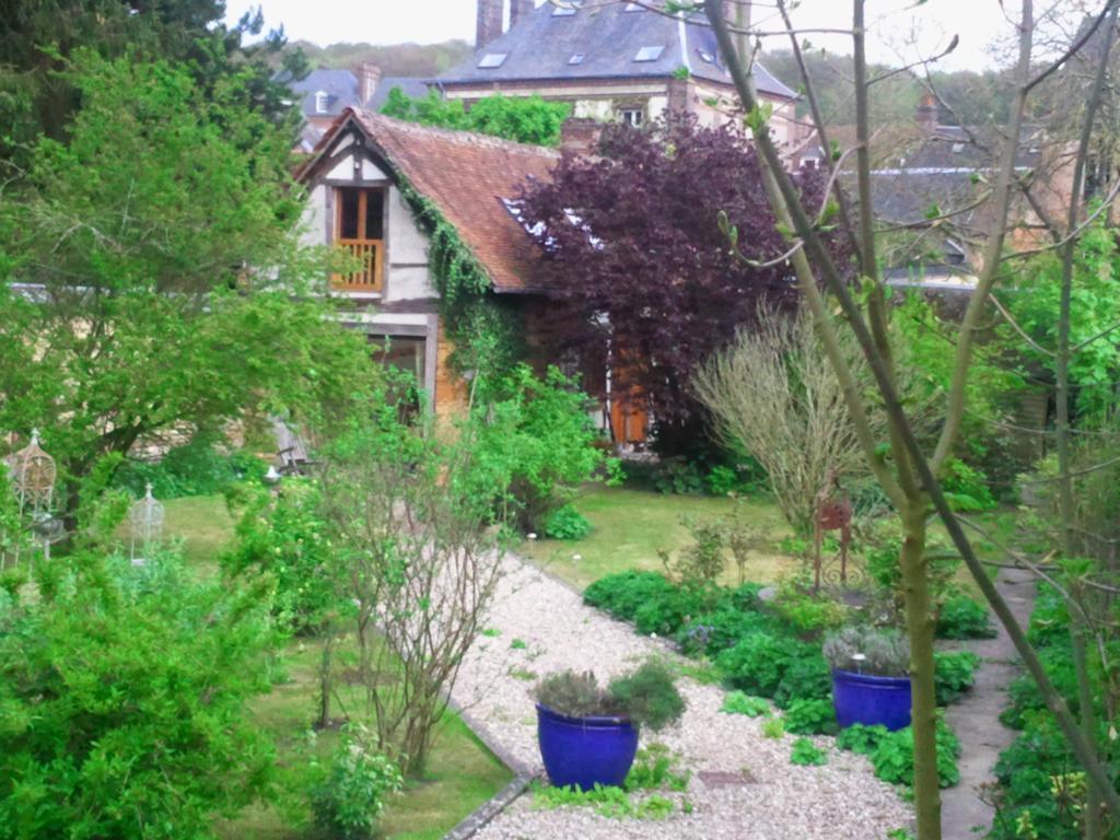 Au Fond Du Jardin Maison D'Hotes Saint-Saëns Camera foto